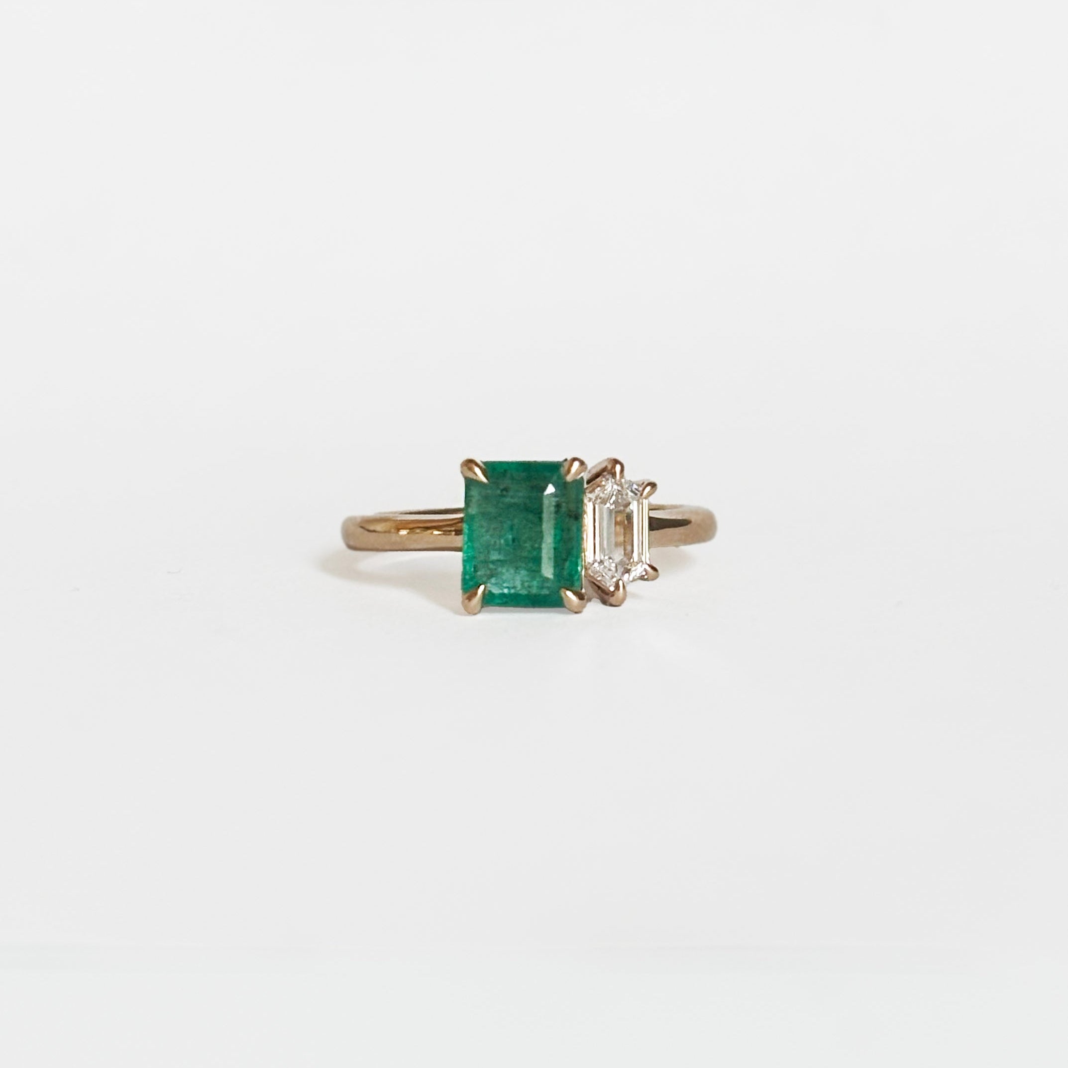 14k Yellow Gold Ring with Emerald and Hexagonal Diamond