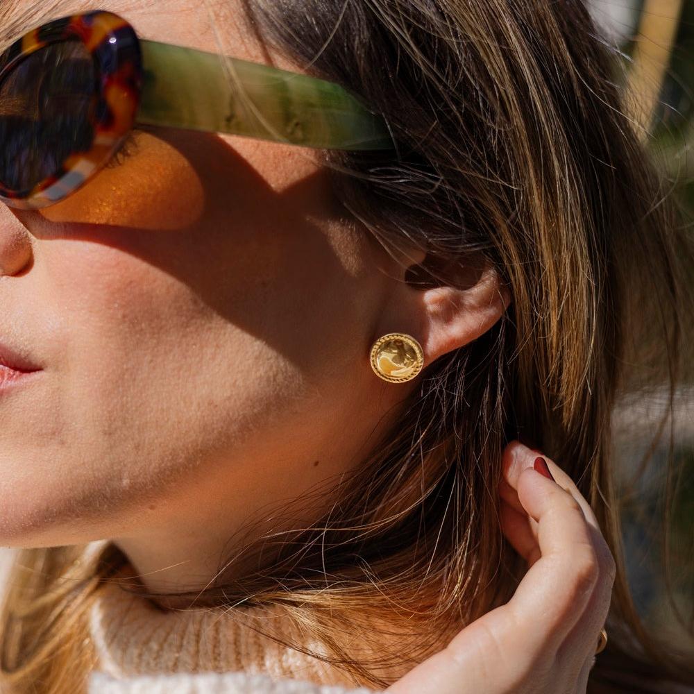 Aretes Button