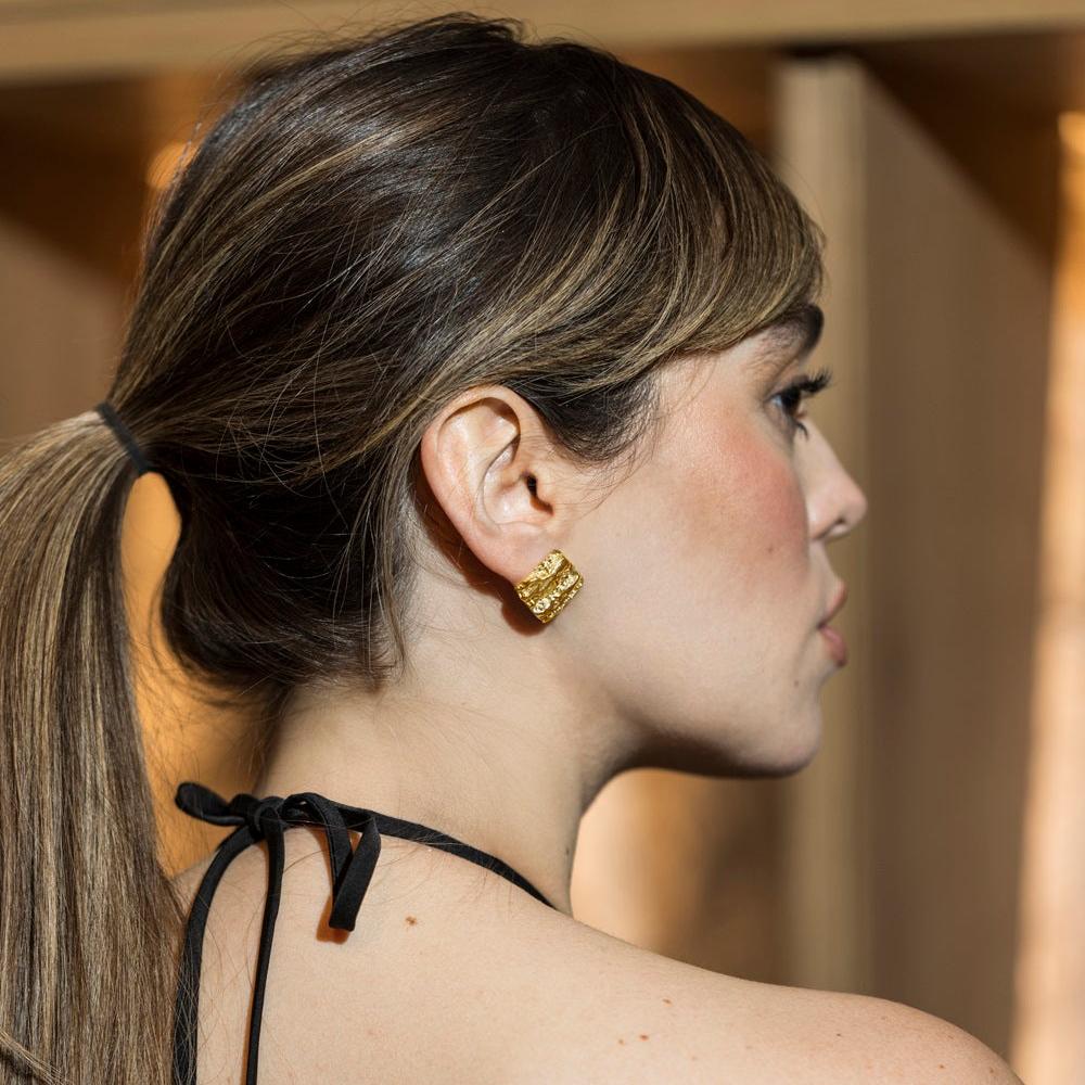 Aretes Textured