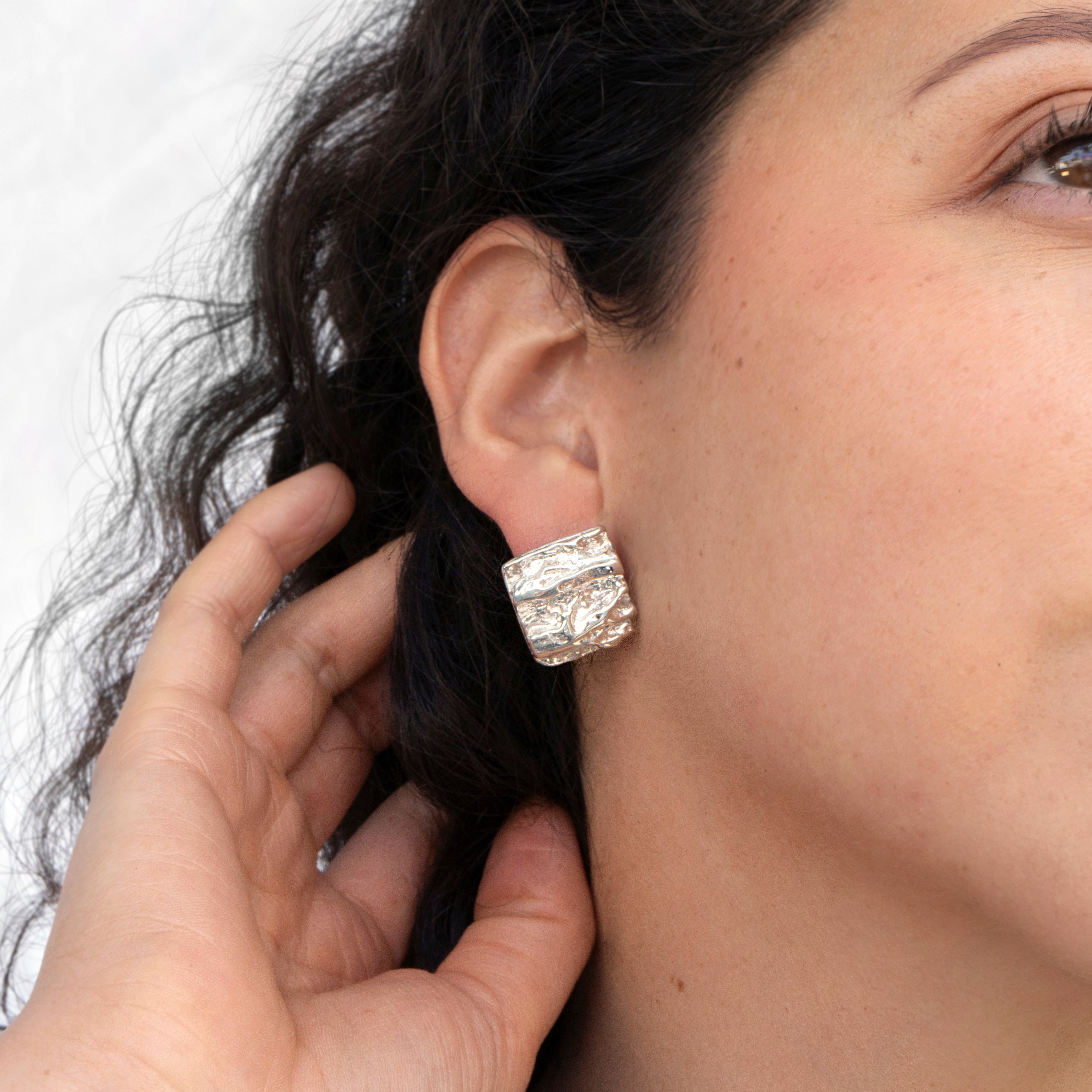 Aretes Textured Plata