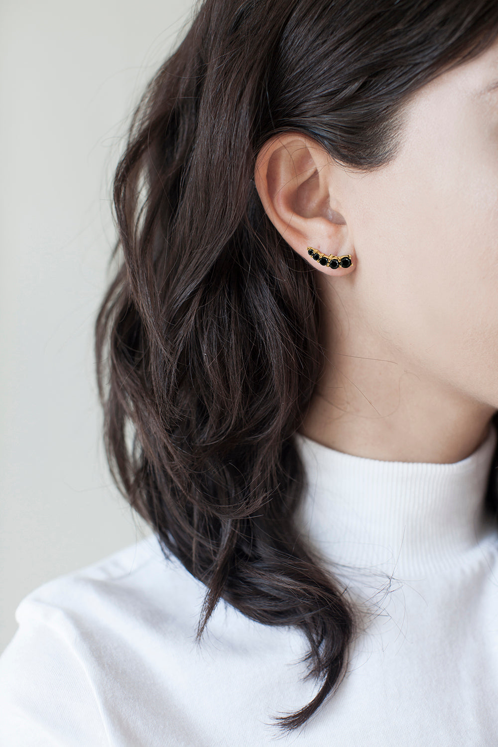 Black Adar Earcuff
