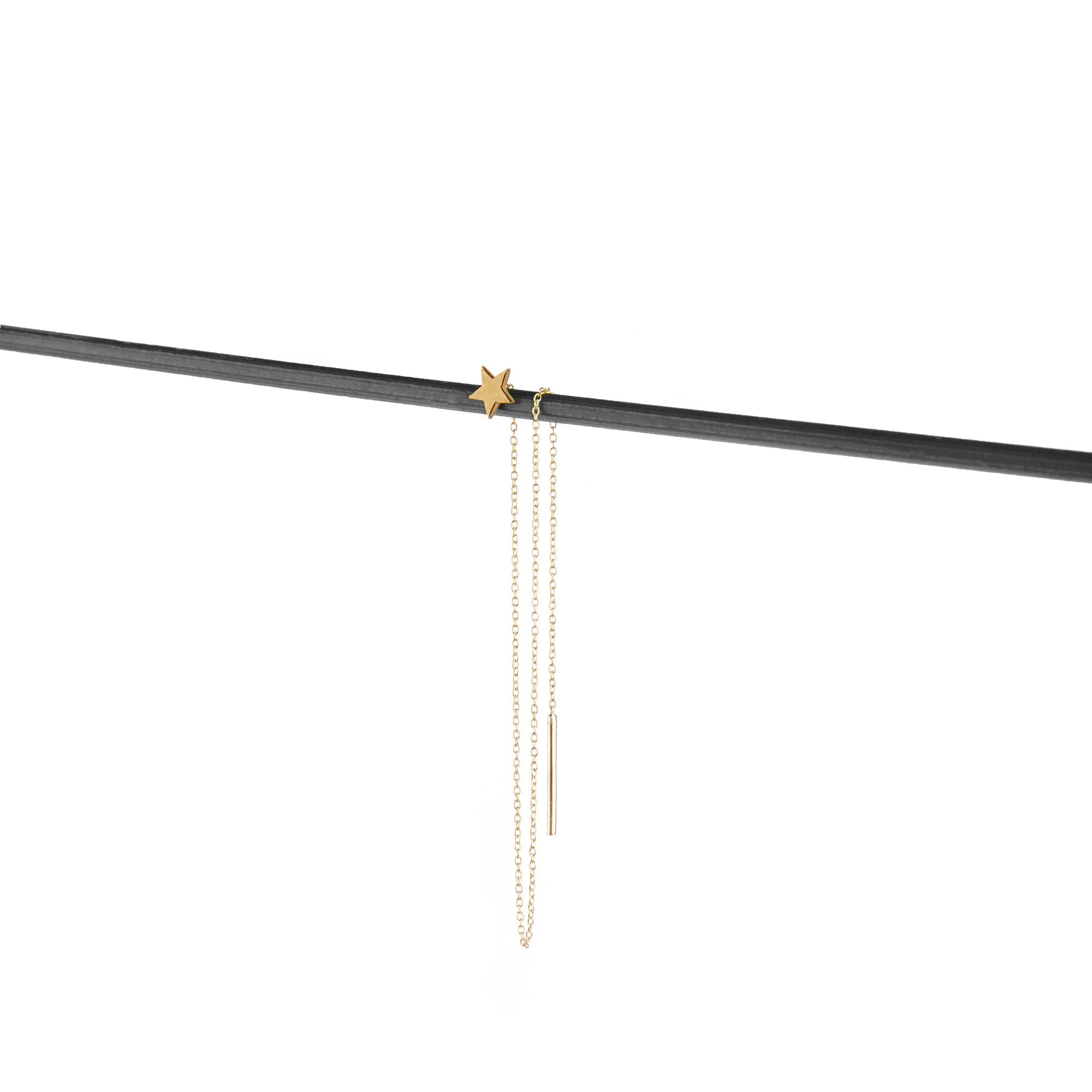 Arete de Cadena con Estrella de Oro de 14k