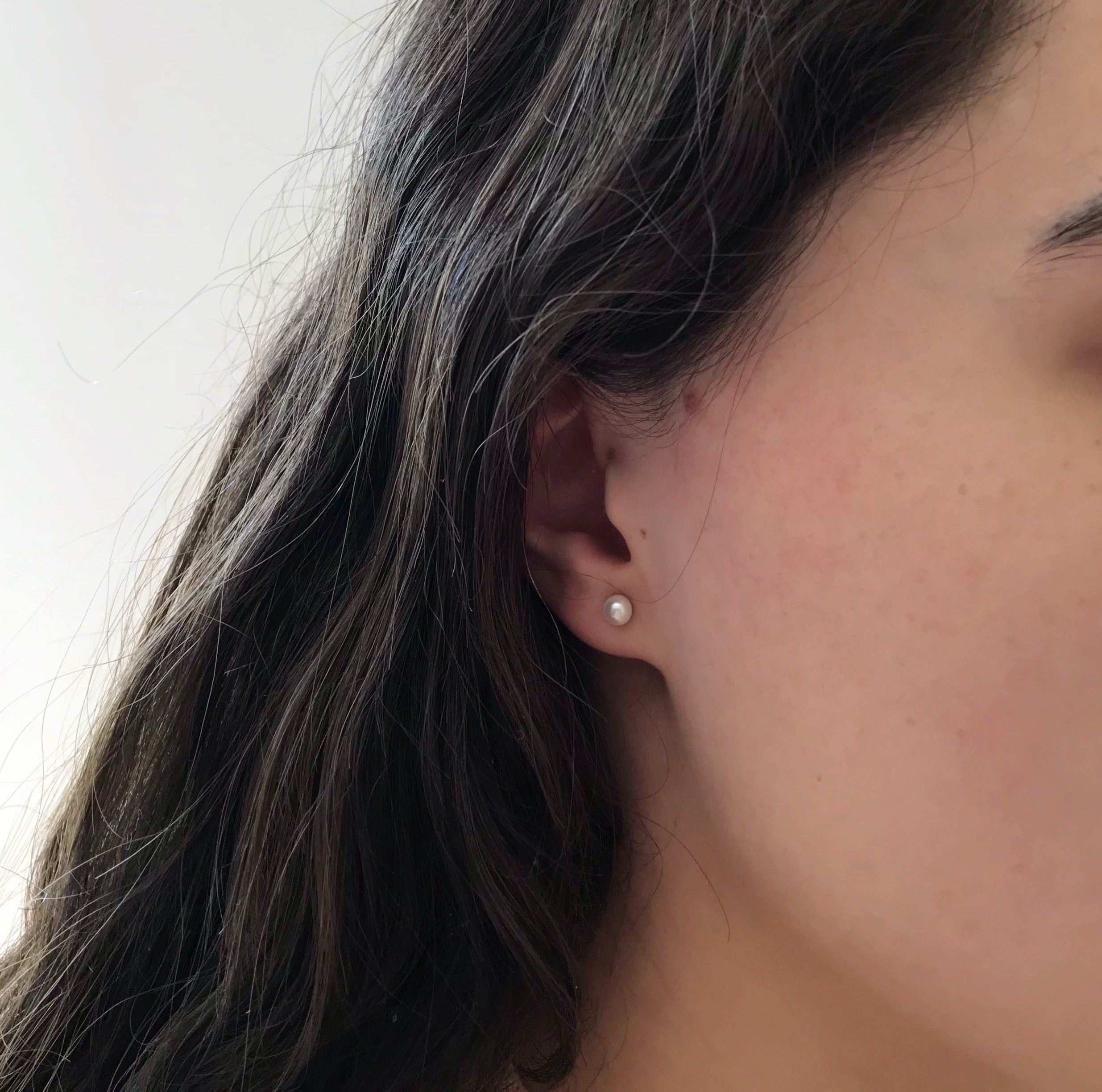 Aretes con Perlas Naturales de Oro de 14k