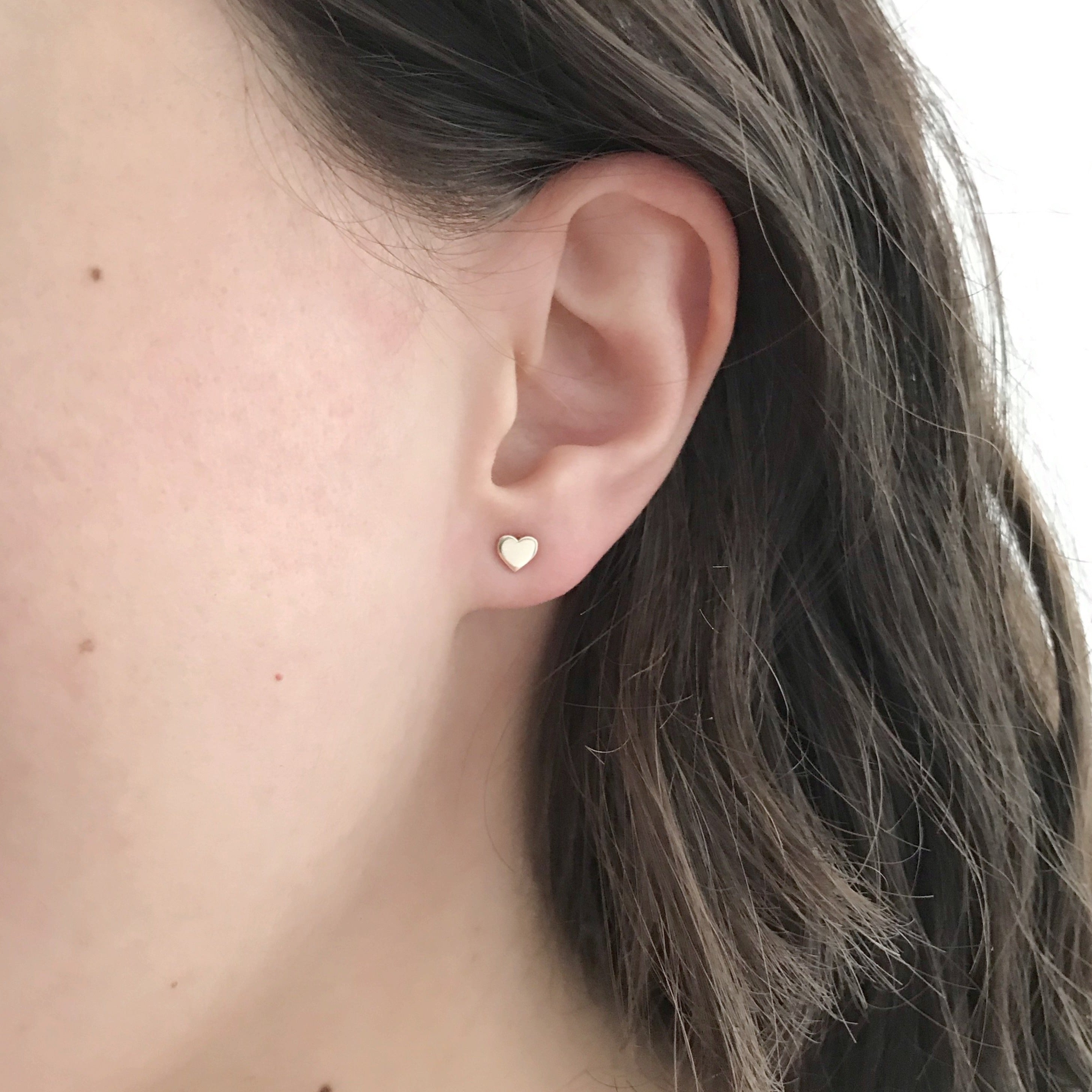 14k Gold Heart Studs