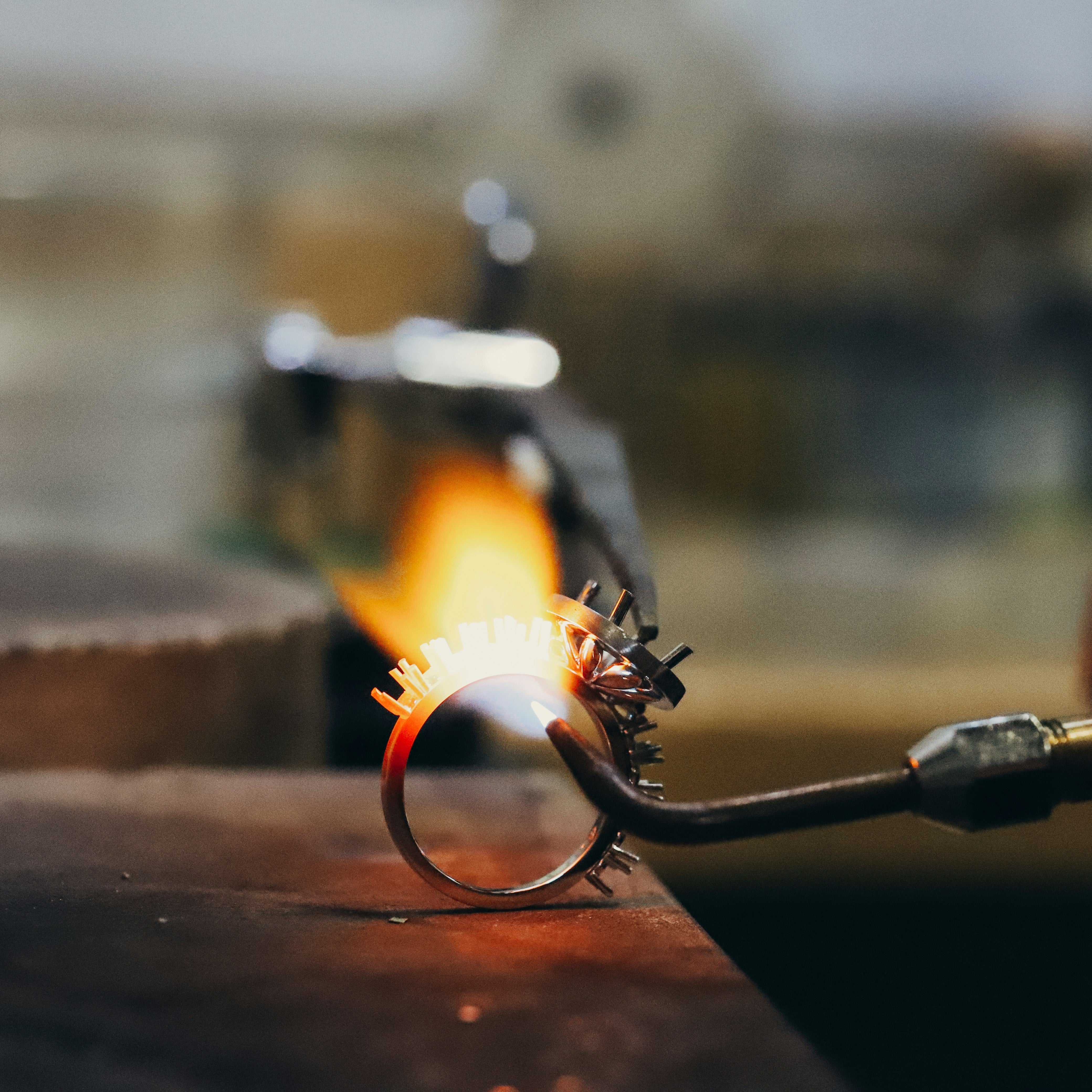 Soldering broken gold chain